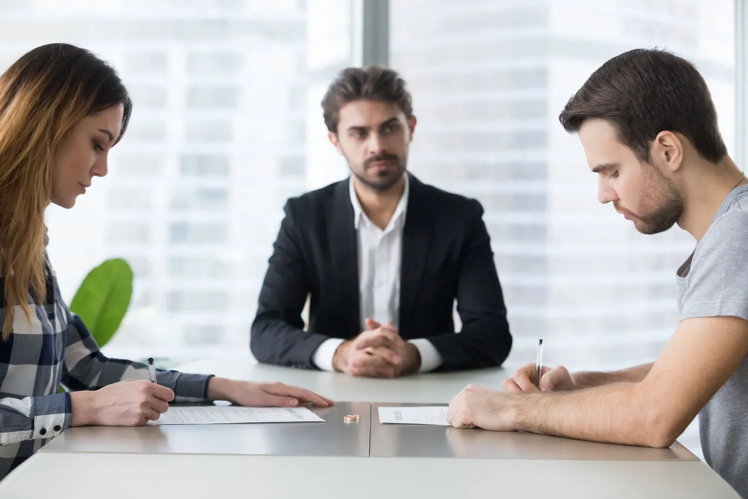 How EH Mediation Guides Couples Toward Fair and Balanced Outcomes Sheerness